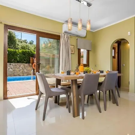 Mpochali Sleeps 9 Pool Air Con Wifi Villa *