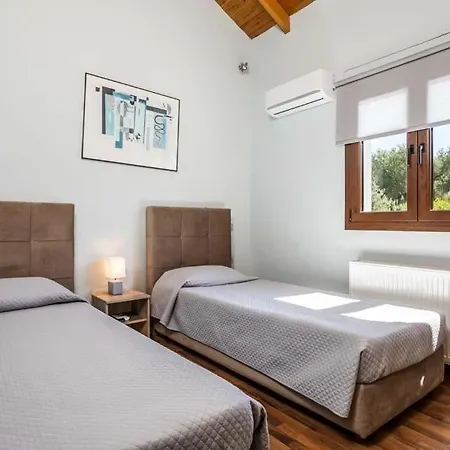 Mpochali Sleeps 9 Pool Air Con Wifi Zakynthos