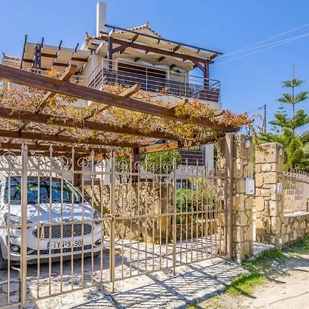 Mpochali Sleeps 9 Pool Air Con Wifi Villa Zakynthos Town